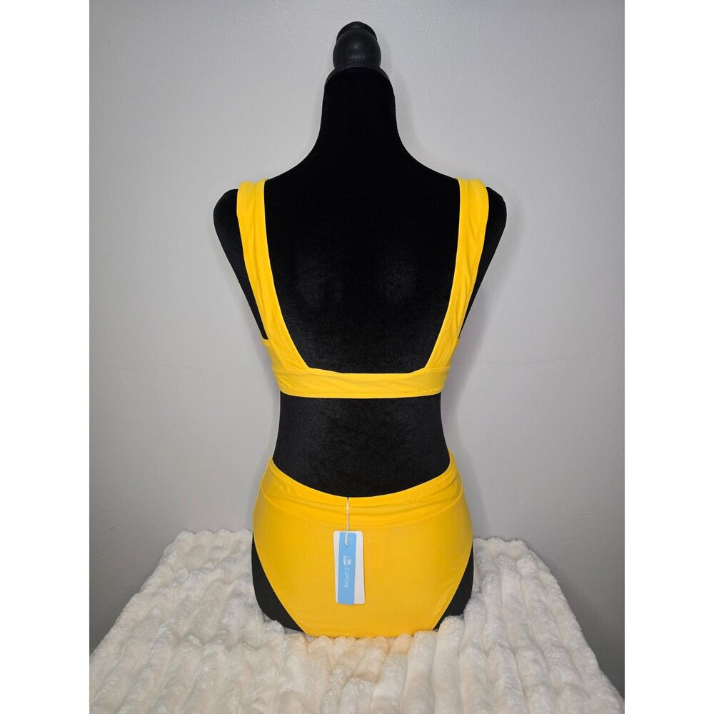 NWT Med Cupshe bikini - Picture 3 of 9